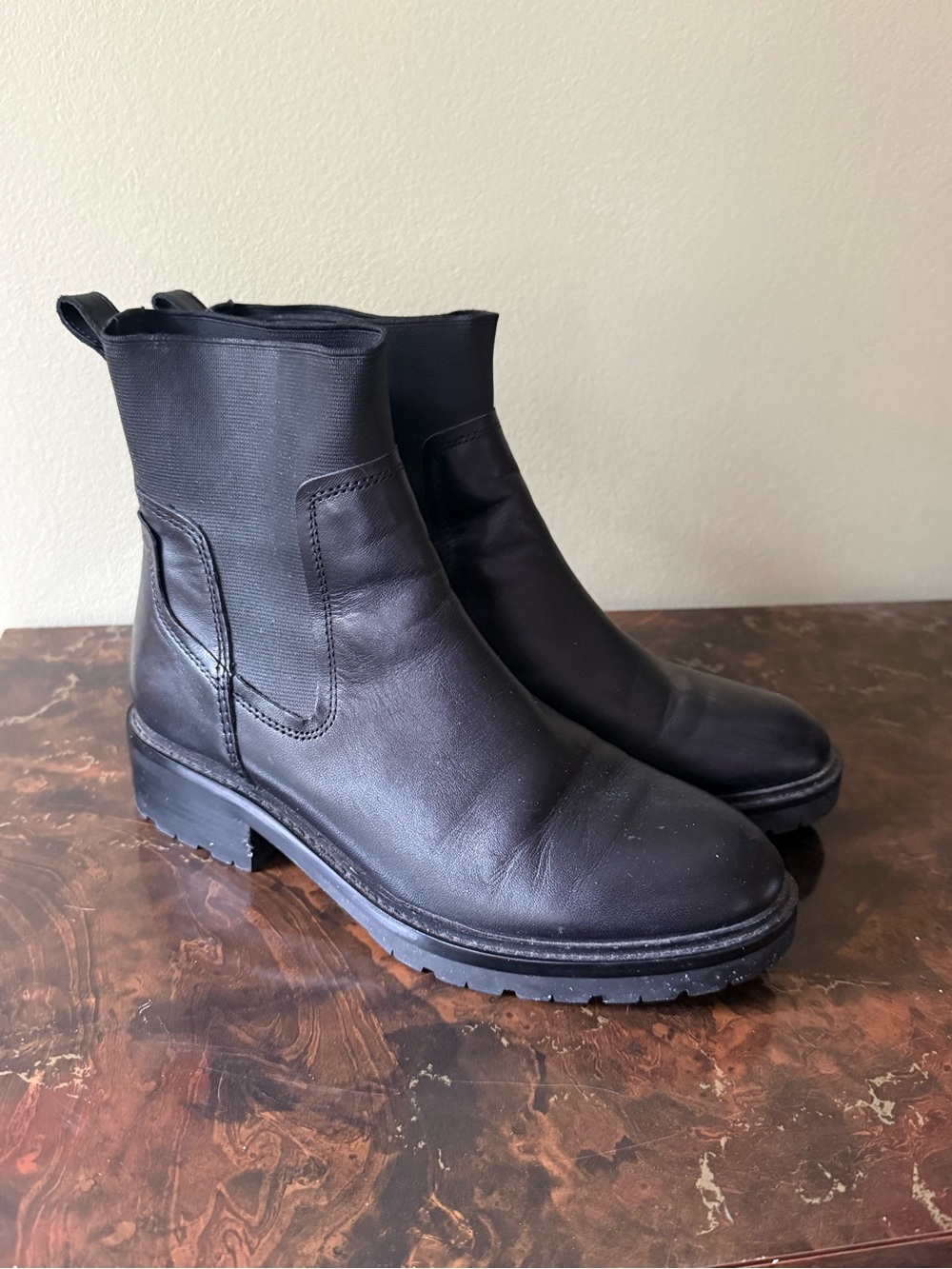 Naturalizer 27 Edit Chelsea Boots